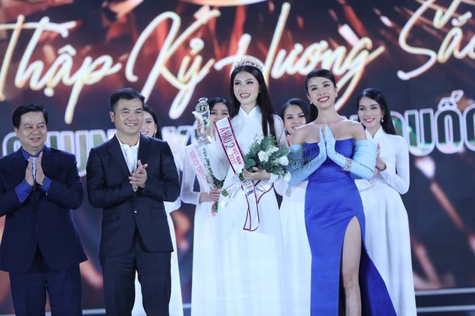 Do Thi Ha crowned Miss Vietnam 2020 - 4