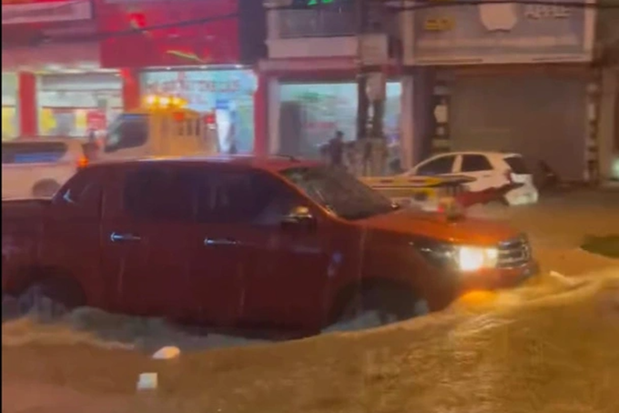 Dien Bien City deeply flooded following heavy rains - 4 Dien Bien City deeply flooded following heavy rains - 4