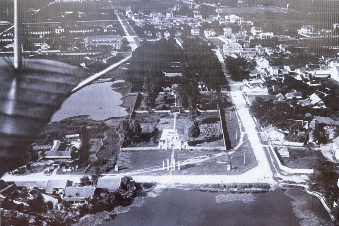 Exhibition features Hanoi’s past - 12 Exhibition features Hanoi’s past - 12