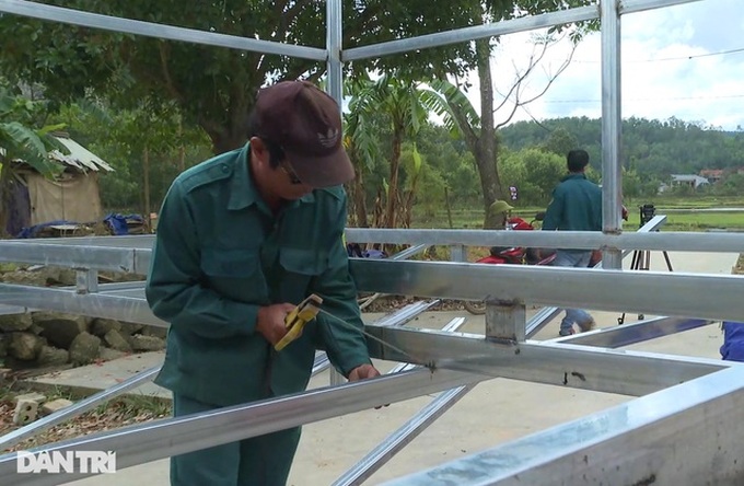 Work starts on Dantri/DTiNews reader-supported floating house project - 4 Work starts on Dantri/DTiNews reader-supported floating house project - 4