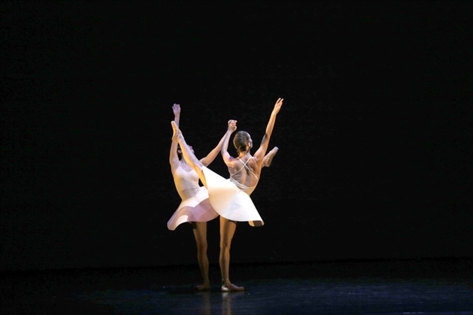 Contemporary dances, classical ballet to be restaged - 1