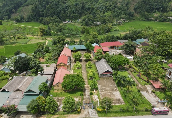 Kangaroo Group donates VND412m to mountainous school - 2 Kangaroo Group donates VND412m to mountainous school - 2