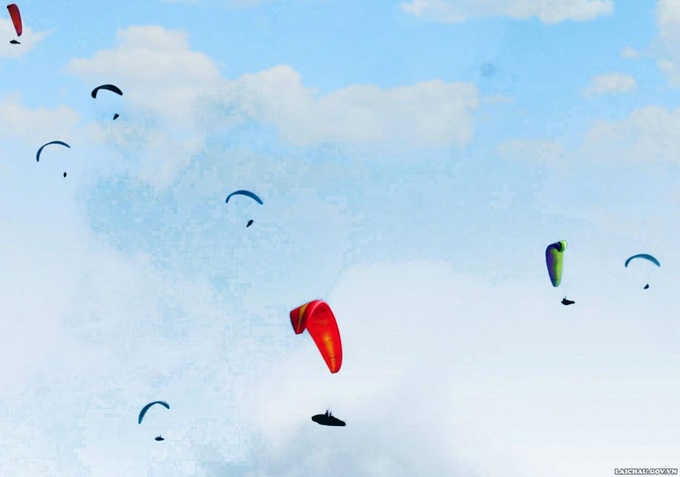 Lai Chau holds Open Putaleng Paragliding Tournament 2020 - 1 Lai Chau holds Open Putaleng Paragliding Tournament 2020 - 1