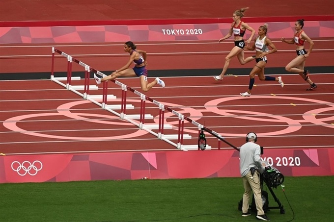 Lan makes history reaching Olympic semi-finals - 1