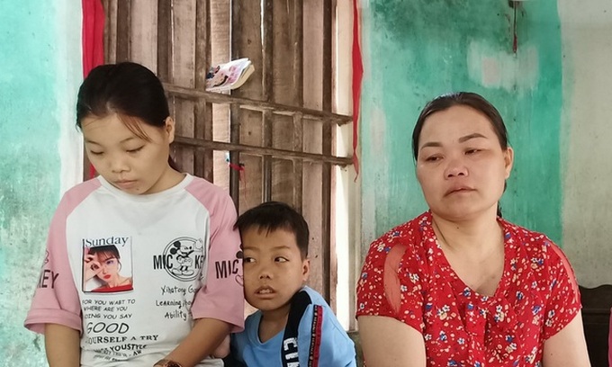 Mother seeking help for ailing children - 1