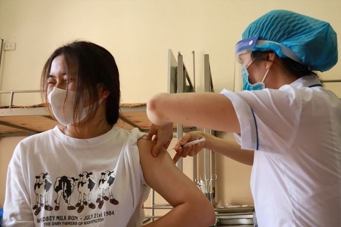 Vietnam considers mixing two Covid-19 vaccines - 1 Vietnam considers mixing two Covid-19 vaccines - 1