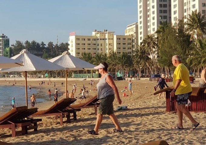 Nha Trang beach reopens on May 4 - 2