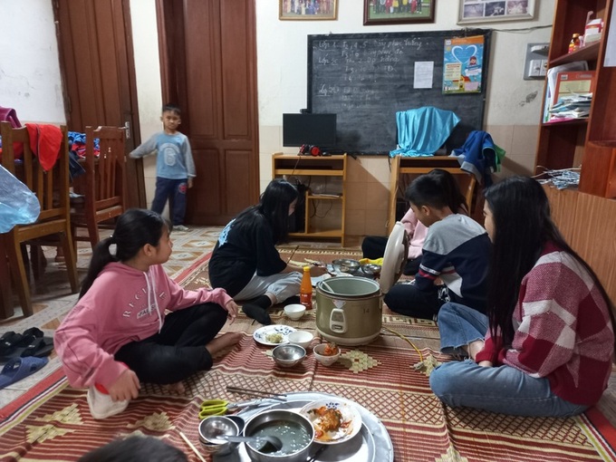 130 children cared by 20 mothers in Hai Phong village - 1