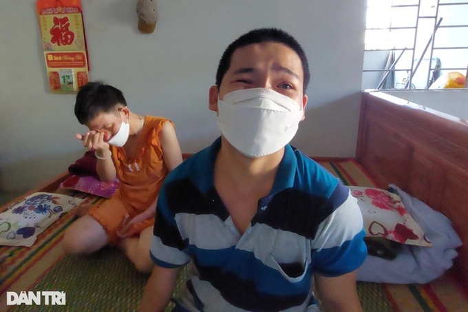 Elderly woman needs help to support ill sister and injured son - 2