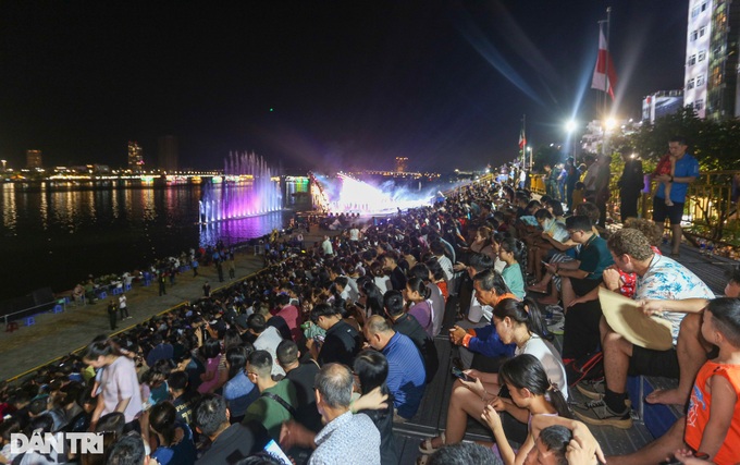 Finland, Vietnam kick off Da Nang firework festival - 10 Finland, Vietnam kick off Da Nang firework festival - 10