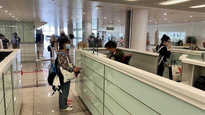 Vietnam waives entry requirements for citizens from 13 countries as tourism reopens - 1