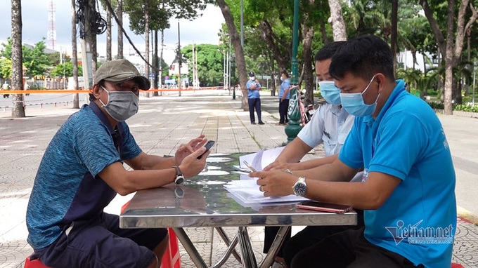 Many HCM City residents fined for inappropriate travels - 2 Many HCM City residents fined for inappropriate travels - 2