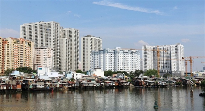 HCM City faces difficulties in relocating nearly 20,000 low quality homes - 1