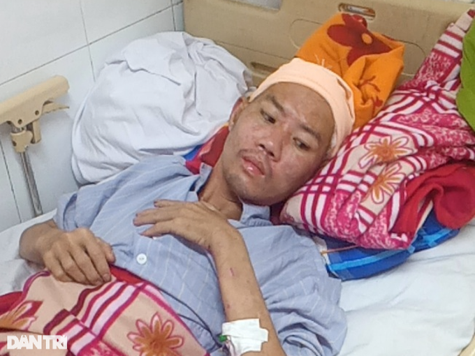 Dantri/DTiNews readers support poor family in Nghe An - 1 Dantri/DTiNews readers support poor family in Nghe An - 1