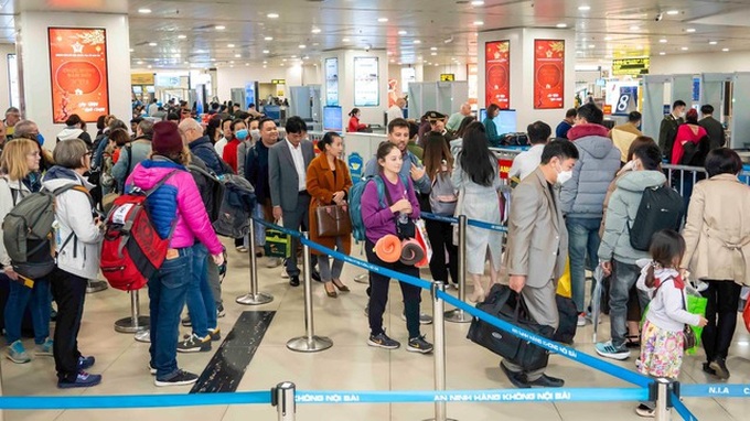 Airlines report rising delays - 1 Airlines report rising delays - 1