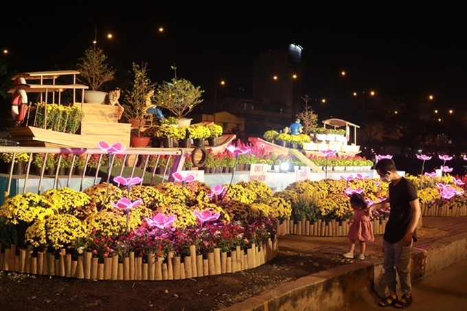 HCM City to host floating flower festival to celebrate Tết - 1