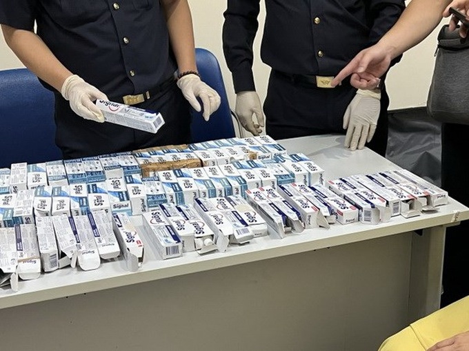 More than 50 arrested for alleged drug trafficking as investigation of flight attendant case expands - 1