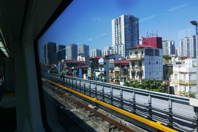 Hanoi streets viewed from Cat Linh-Ha Dong metro route - 7