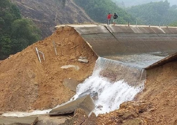 Deputy Minister urged to repair damaged canal section in Thanh Hoa - 1 Deputy Minister urged to repair damaged canal section in Thanh Hoa - 1