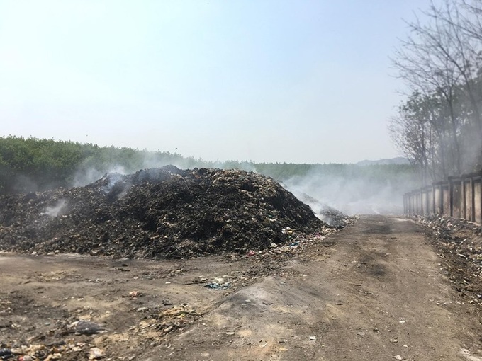 Kon Tum villages suffer from dumping site pollution - 1
