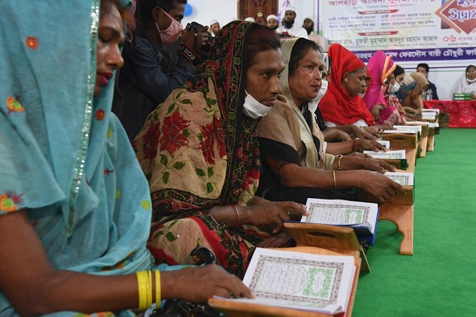 Bangladesh opens first Islamic school for transgender Muslims - 1 Bangladesh opens first Islamic school for transgender Muslims - 1