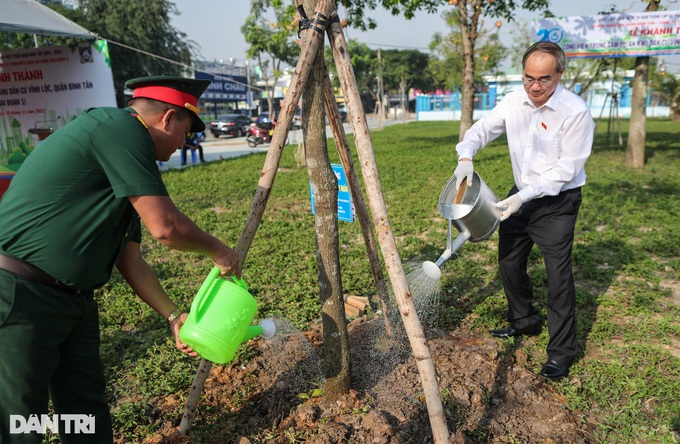 HCM city polluted dump site turned to green park - 3 HCM city polluted dump site turned to green park - 3