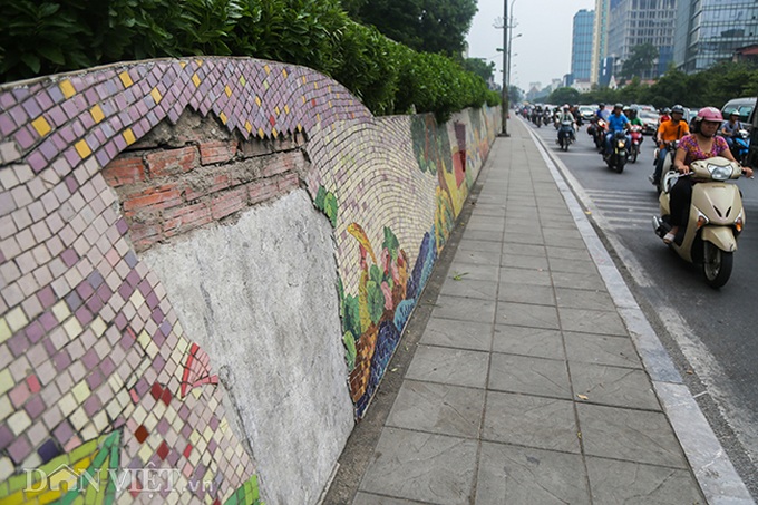 Hanoi Mural continues deteriorating - 1