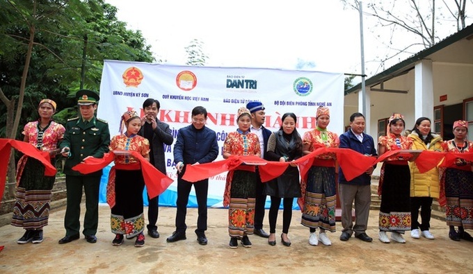 Dantri helps build staff rooms for teachers in mountainous areas - 2 Dantri helps build staff rooms for teachers in mountainous areas - 2