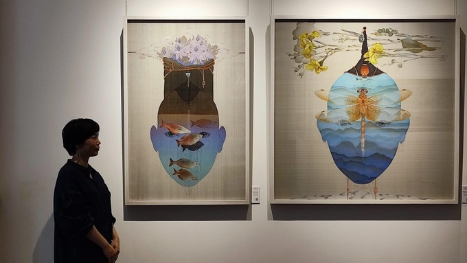 Exhibition of silk paintings gathers five famous Vietnamese painters - 1