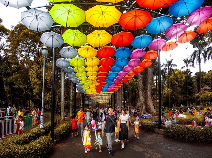 Saigon Zoo offers entertainment space for children - 1