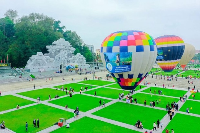 Tuyen Quang int'l hot-air balloon festival to return next month - 1