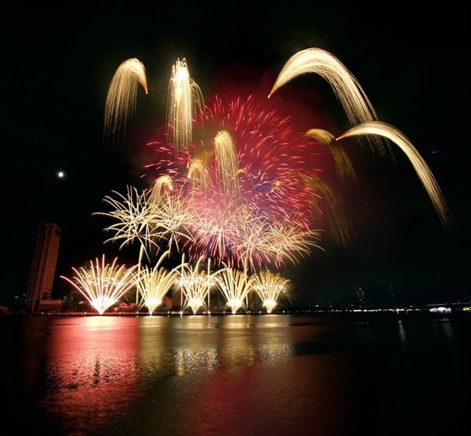 Finland takes Danang Fireworks title - 1 Finland takes Danang Fireworks title - 1