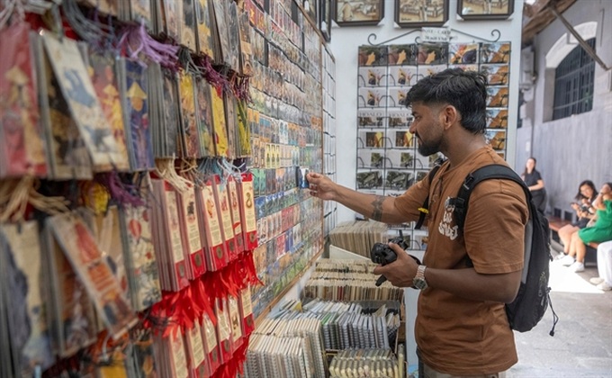 First group of over 4,500 Indian tourists arrive in Hanoi - 4 First group of over 4,500 Indian tourists arrive in Hanoi - 4