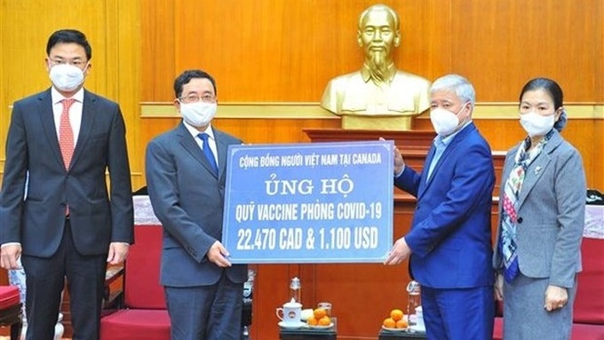 Vietnamese community abroad donates over 3 billion VND to COVID-19 fight at home - 1 Vietnamese community abroad donates over 3 billion VND to COVID-19 fight at home - 1
