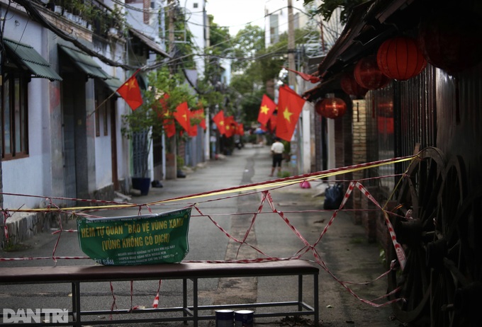 National Day celebrated in Ho Chi Minh City virus epicentre - 5
