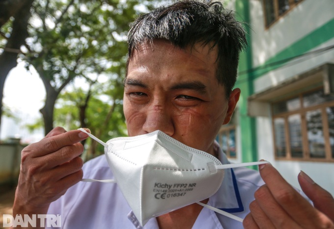 A day in the life of Covid-19 taxi-ambulances - 5 A day in the life of Covid-19 taxi-ambulances - 5