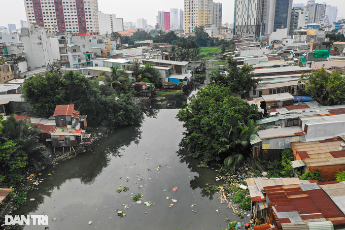 HCM City canal awaits two-decade late upgrade - 4