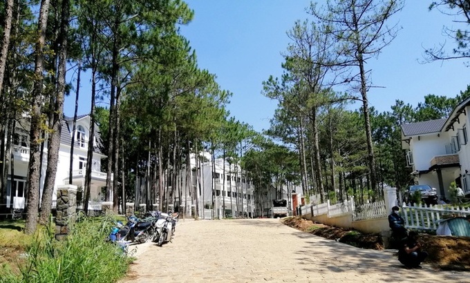 Da Lat demolishes illegal hotel construction - 2