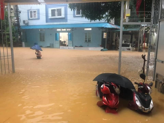 Five people die, two injured in Ha Giang flooding - 1