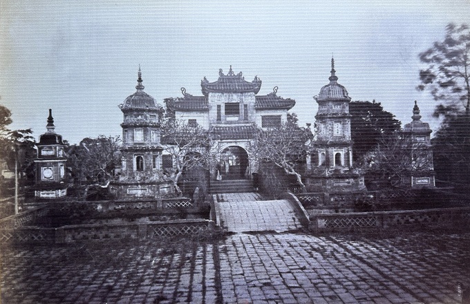 Exhibition features Hanoi’s past - 3 Exhibition features Hanoi’s past - 3
