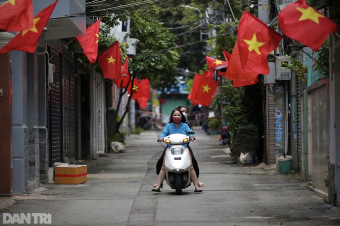National Day celebrated in Ho Chi Minh City virus epicentre - 9