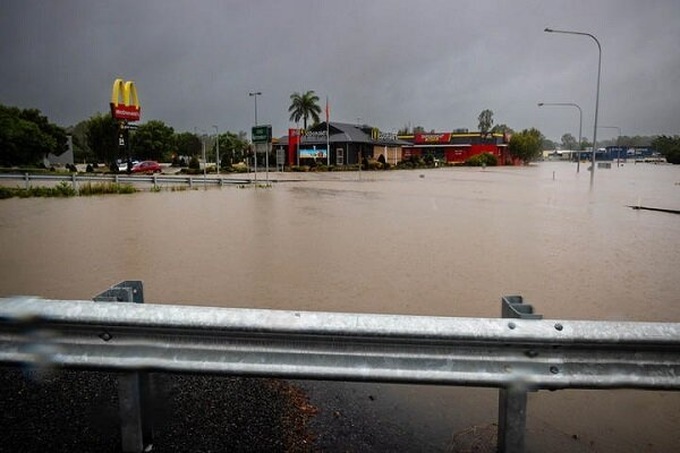 Seven dead after storms pound eastern Australia - 1 Seven dead after storms pound eastern Australia - 1