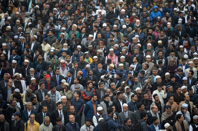 Thousands mourn Bangladeshi charity pioneer - 1 Thousands mourn Bangladeshi charity pioneer - 1