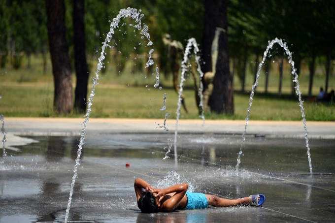 Europe set to sizzle again as heatwave continues - 1