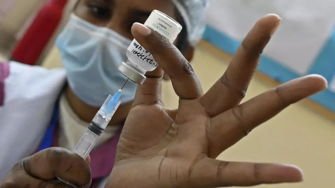 Mumbai imposes fresh virus restrictions after spike in cases - 1