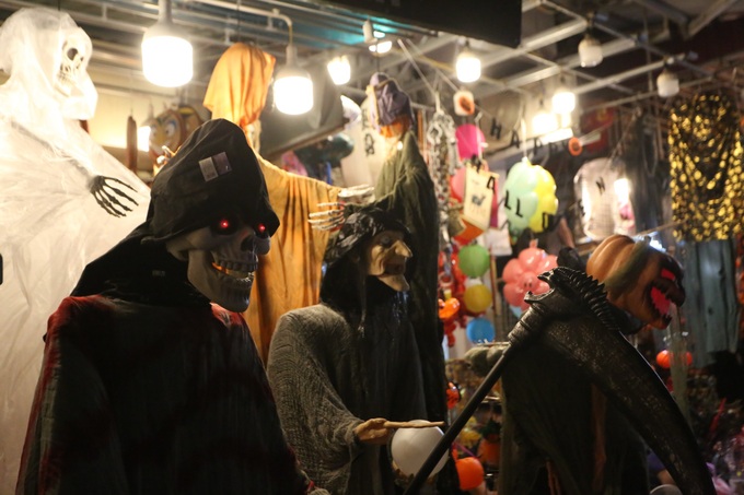 Halloween spirit haunts Hanoi street - 3