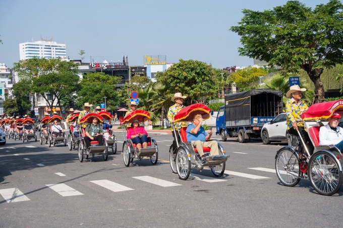 Danang cyclo team gets facelift - 1 Danang cyclo team gets facelift - 1