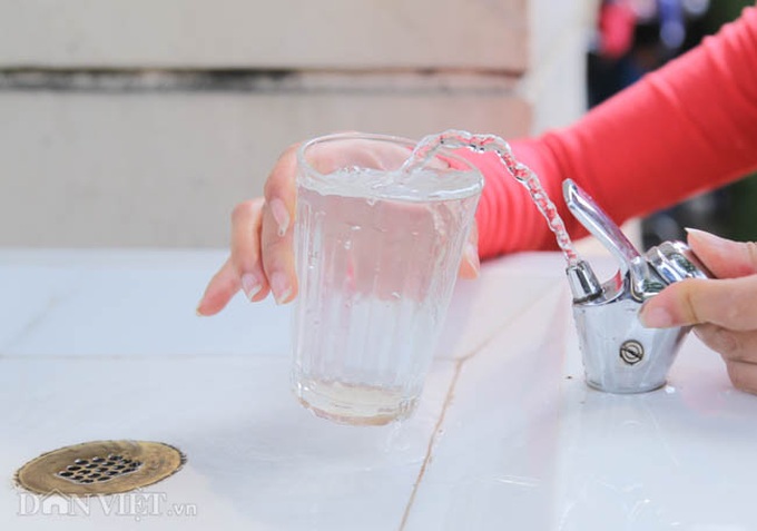 Drinking water provided in Hanoi city centre - 3