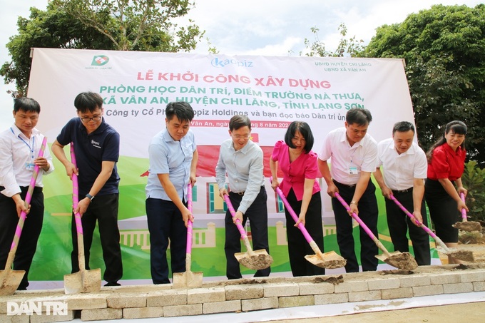 Dantri/DTiNews helps build classrooms in Lang Son - 1