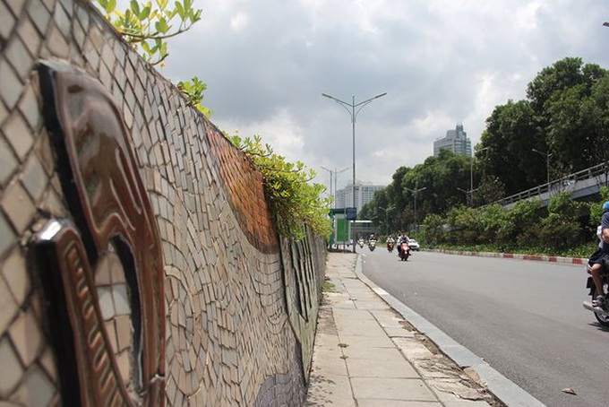 Hanoi to expand the Ceramic Mosaic Mural - 3 Hanoi to expand the Ceramic Mosaic Mural - 3